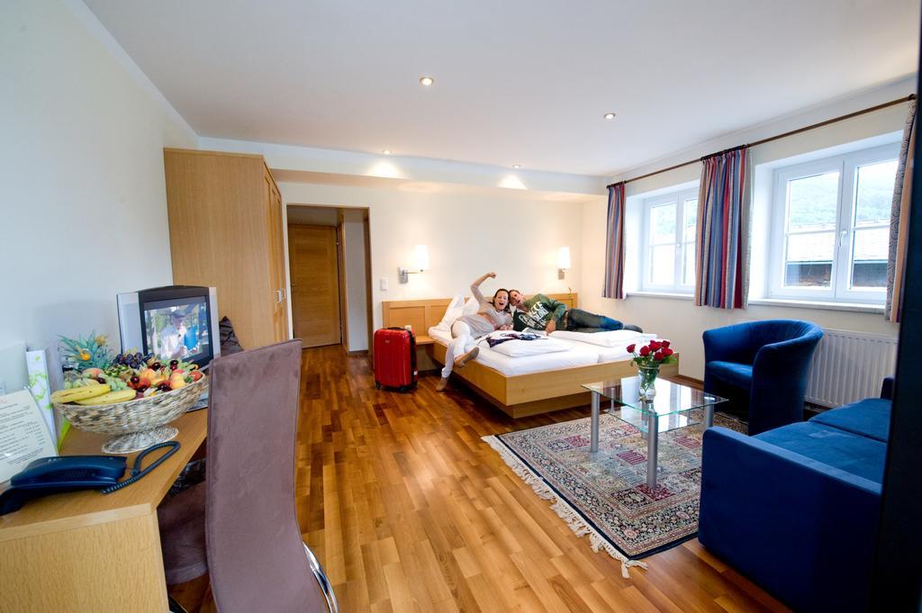 Hotel Buerglstein Saint Wolfgang Kültér fotó